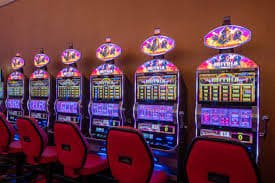 Tampilan layar permainan slot Dewa99 login dengan fitur bonus free spin dan multiplier aktif